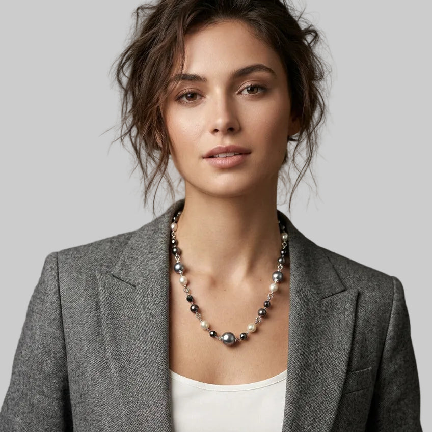 Collana girocollo in perle e cristalli
