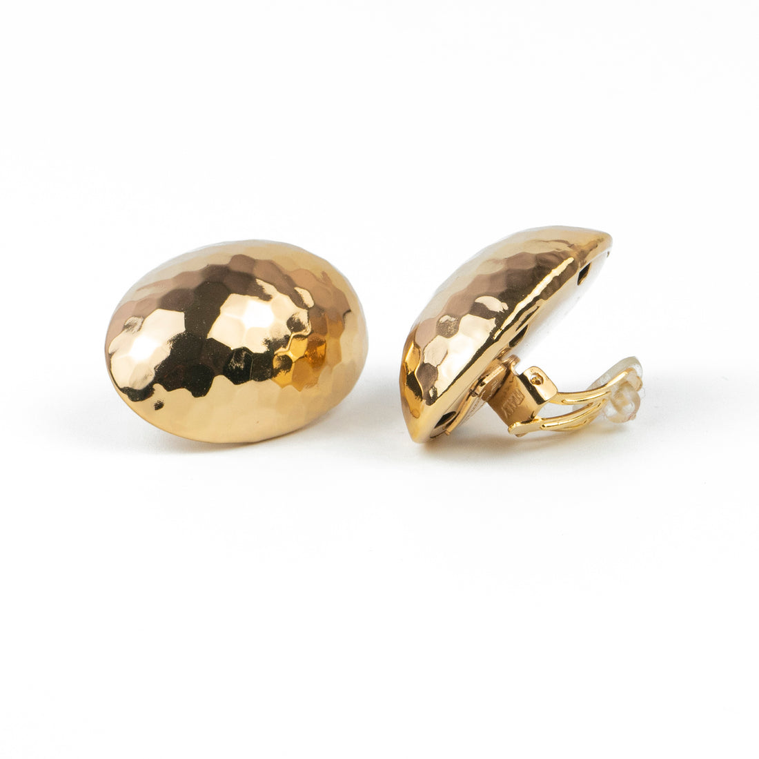 Oval button earrings