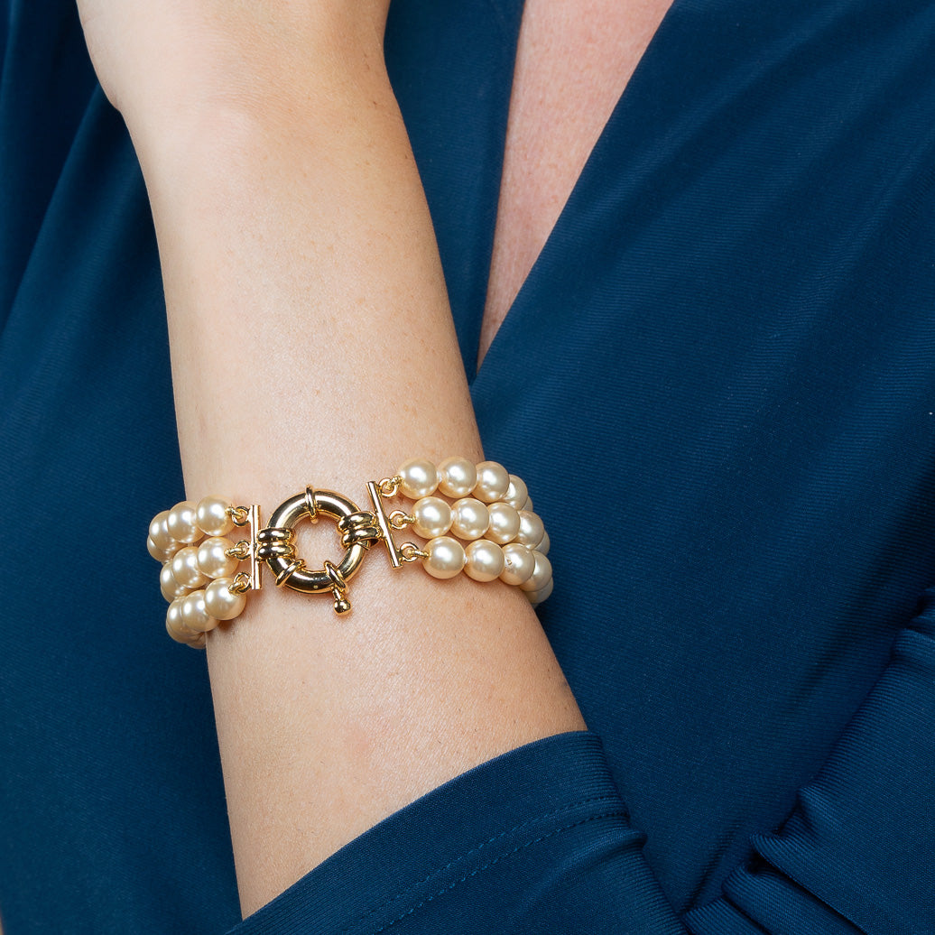 3 strand pearl bracelet