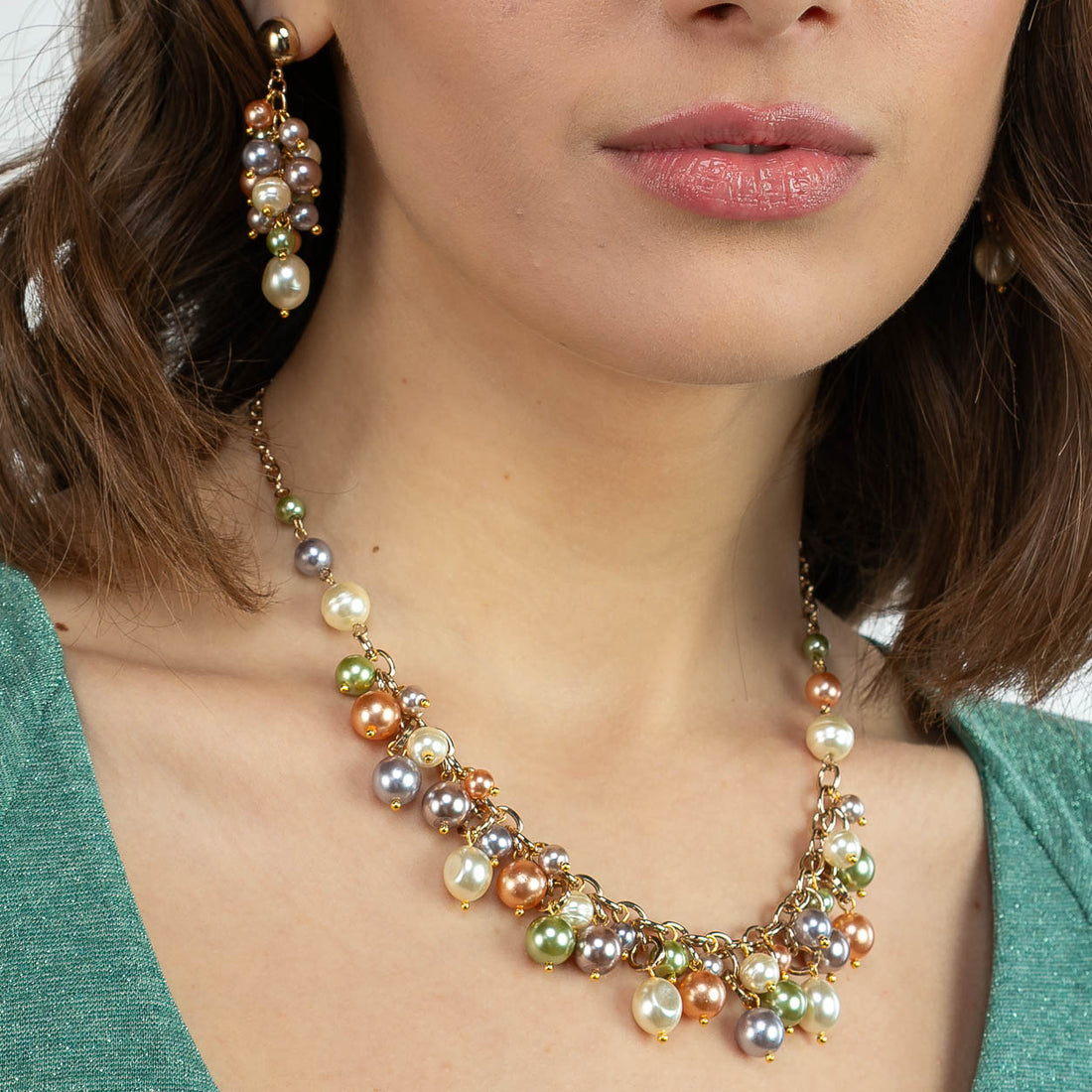 Collana girocollo charms di perle multicolore