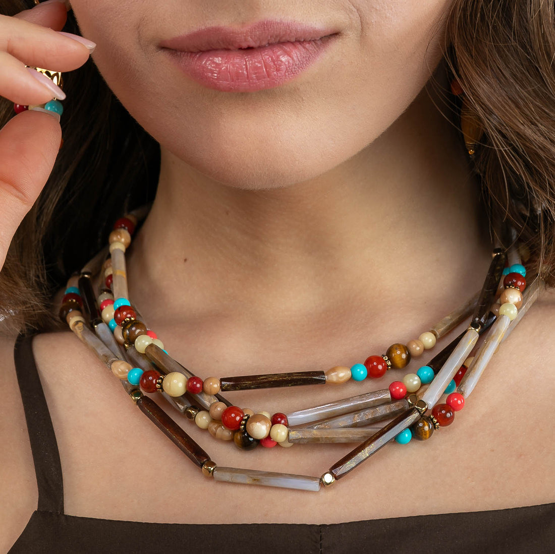 Collana multifili in resina e vetri