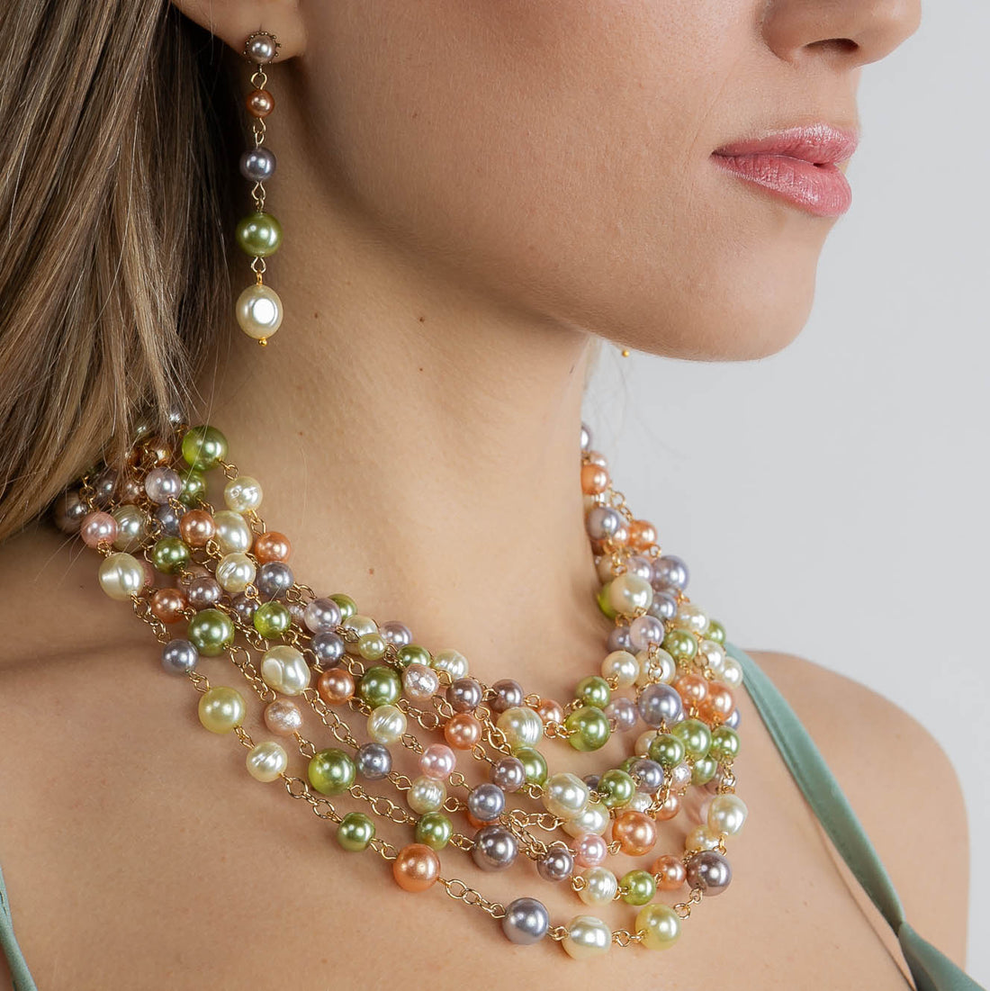 Girocollo multifili di perle