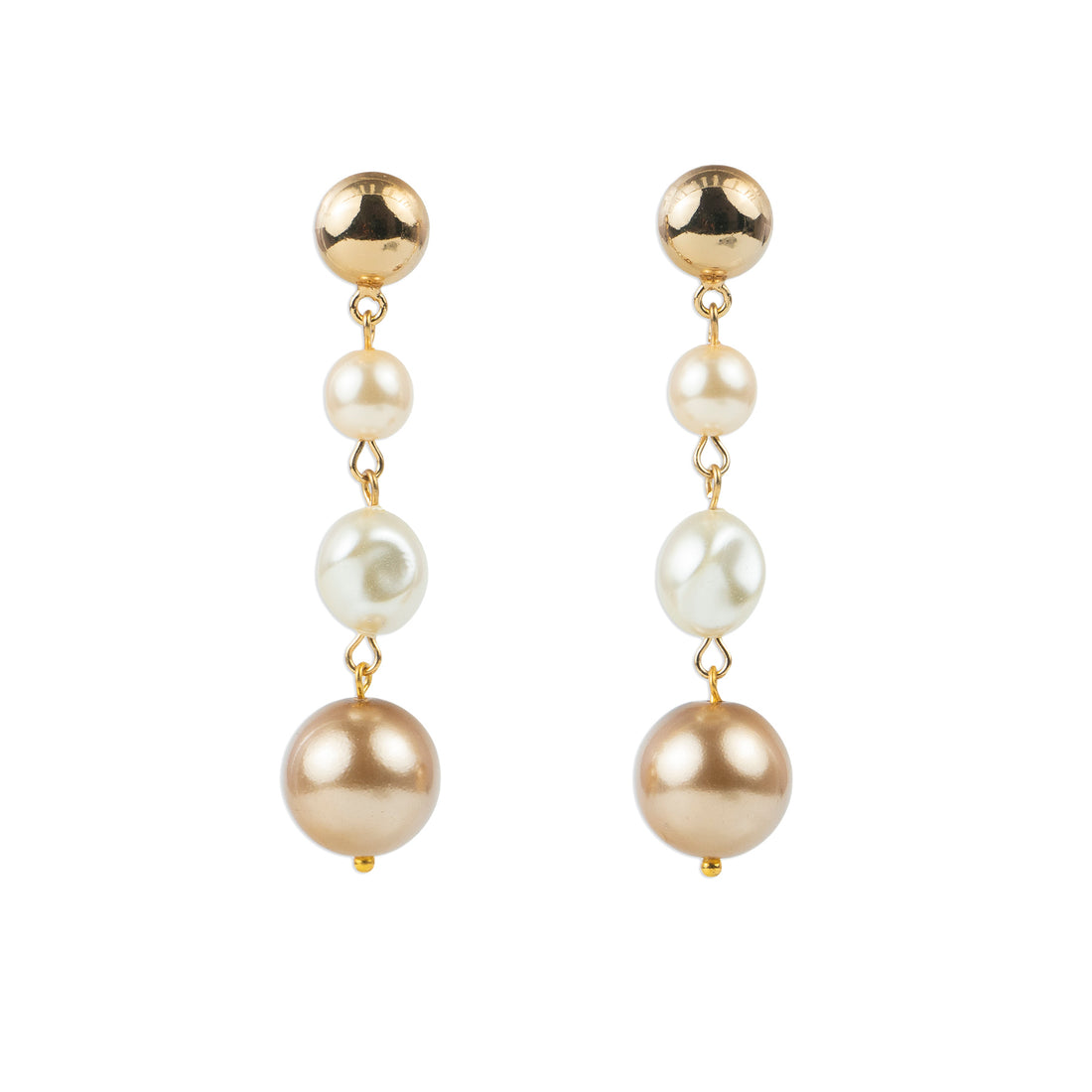 Drop earrings with a mix of pearls