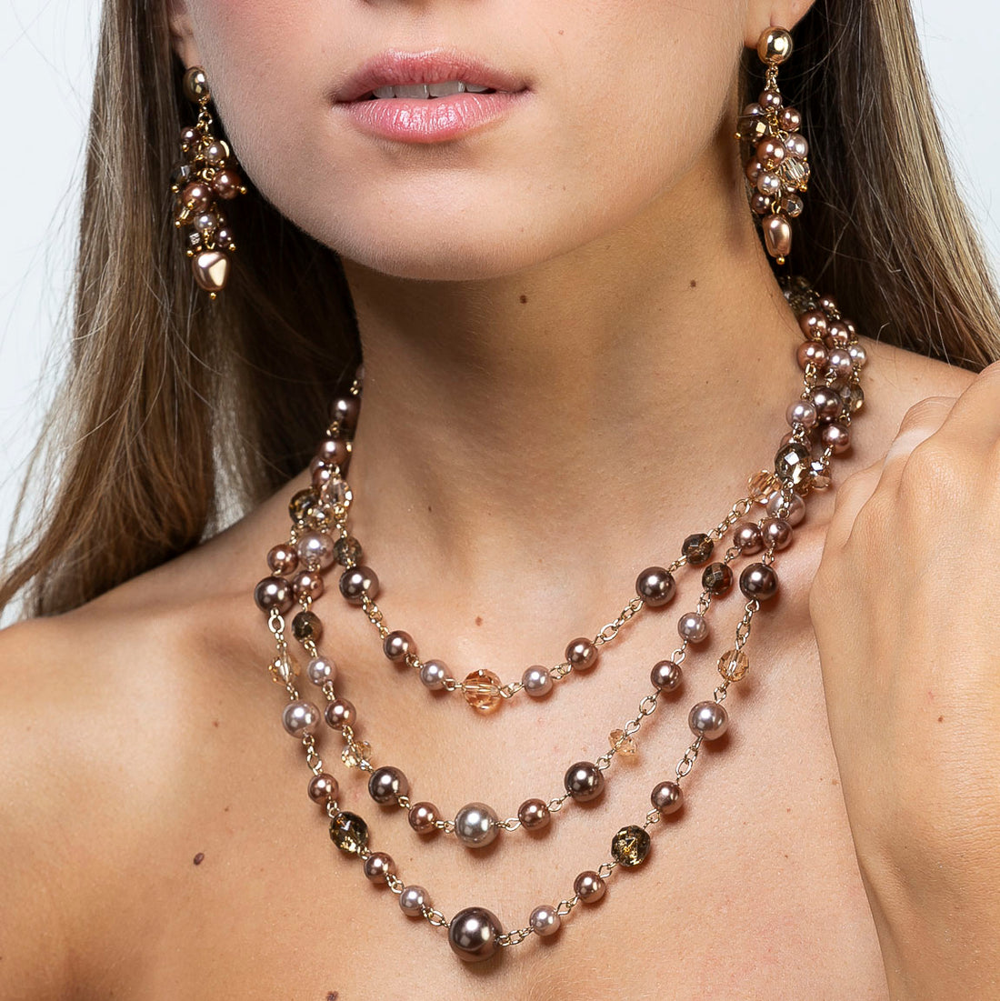 Multi-strand pearl and crystal choker