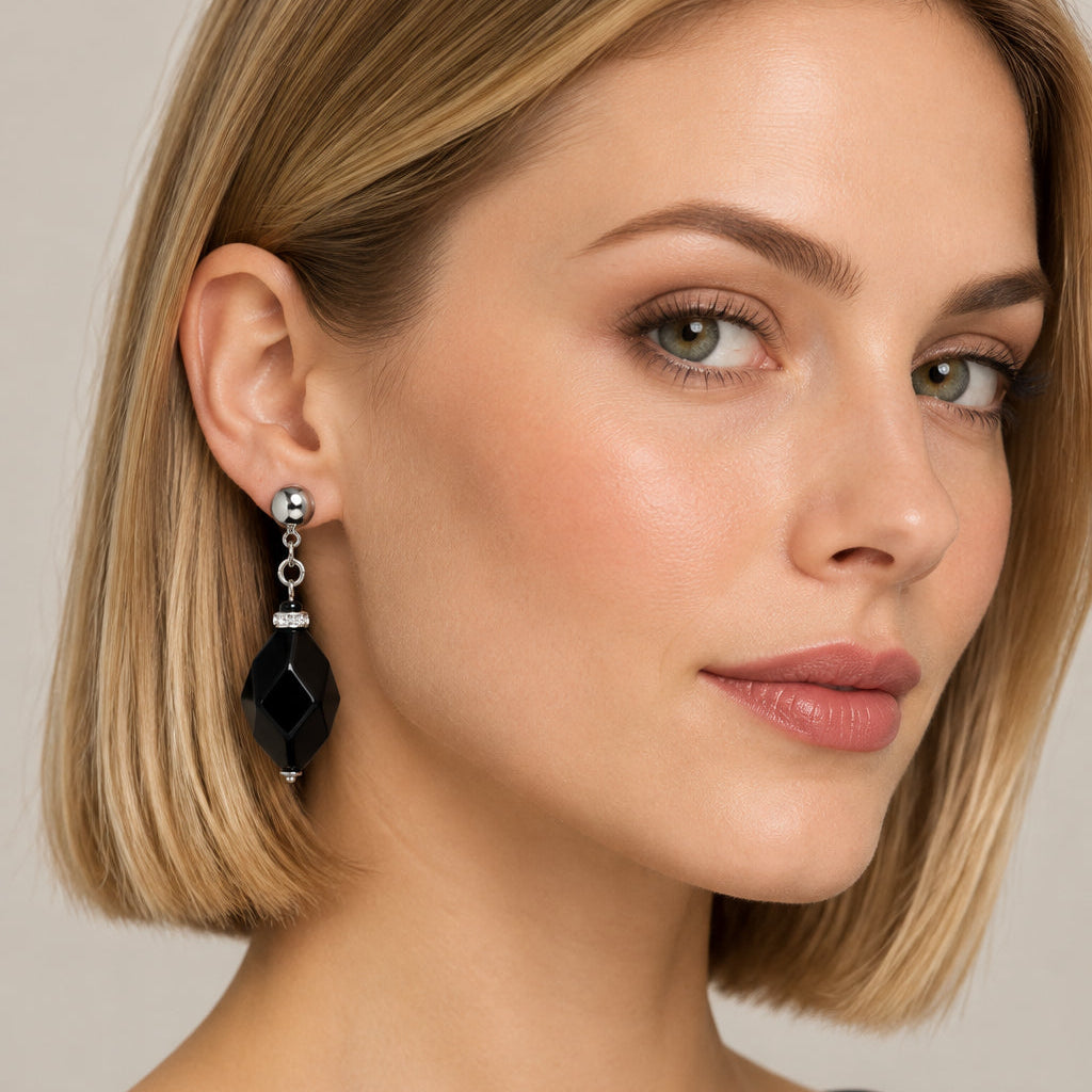 Hoop earrings with black crystal pendants