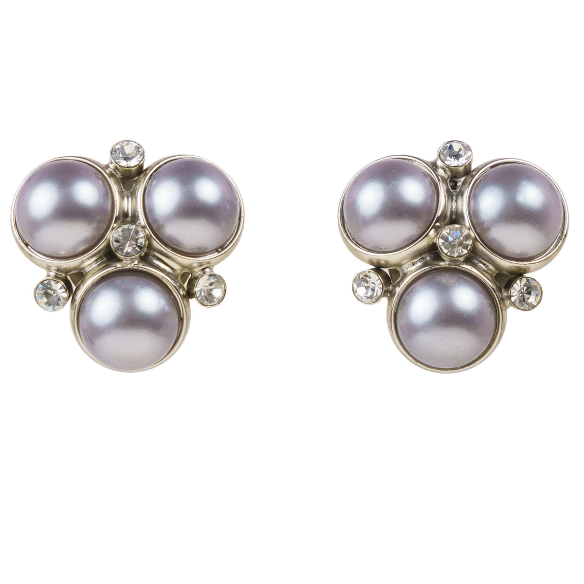 Pearl drop earrings