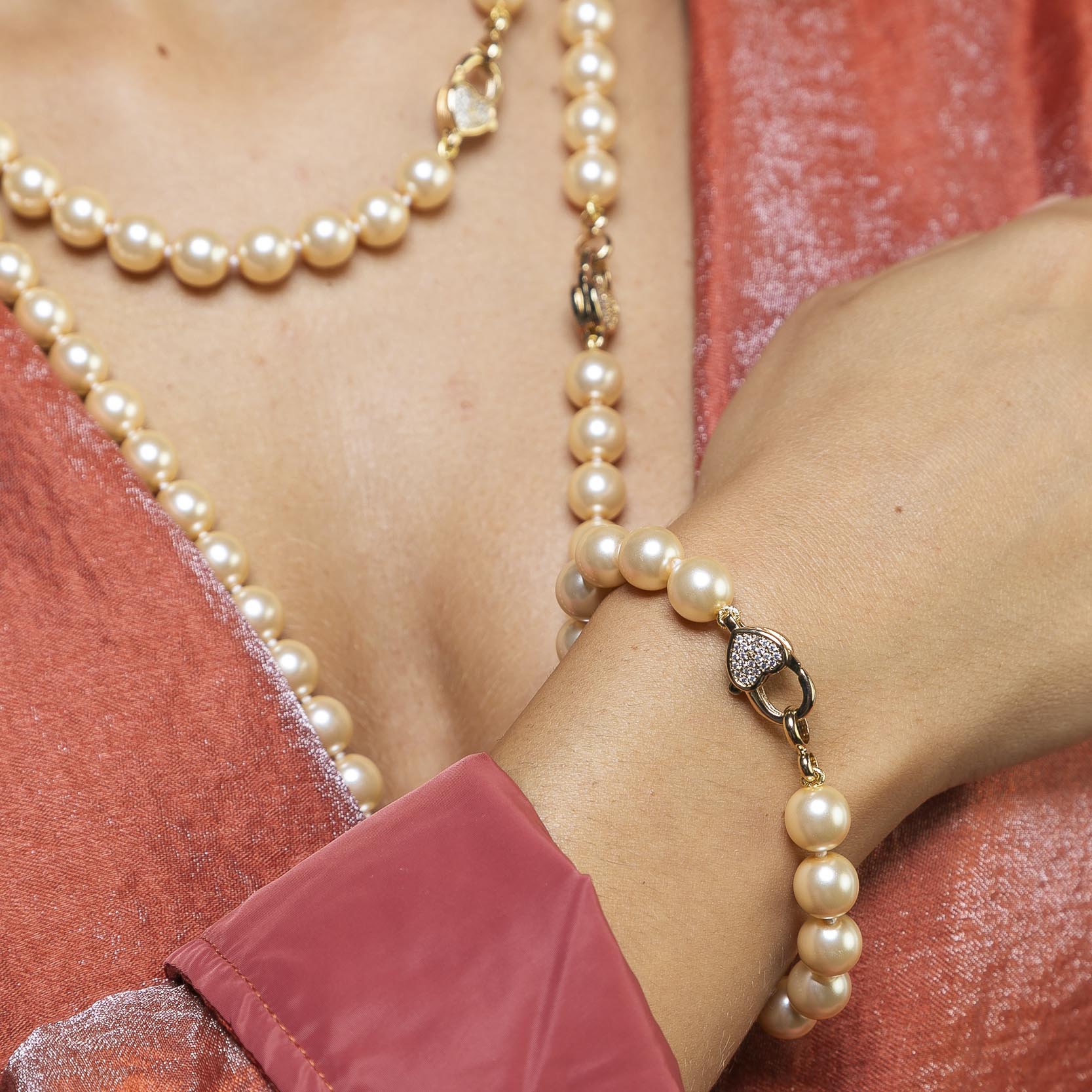 Pearl bracelet