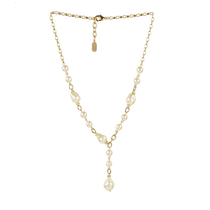 Choker necklace with two strands of chain and pearls