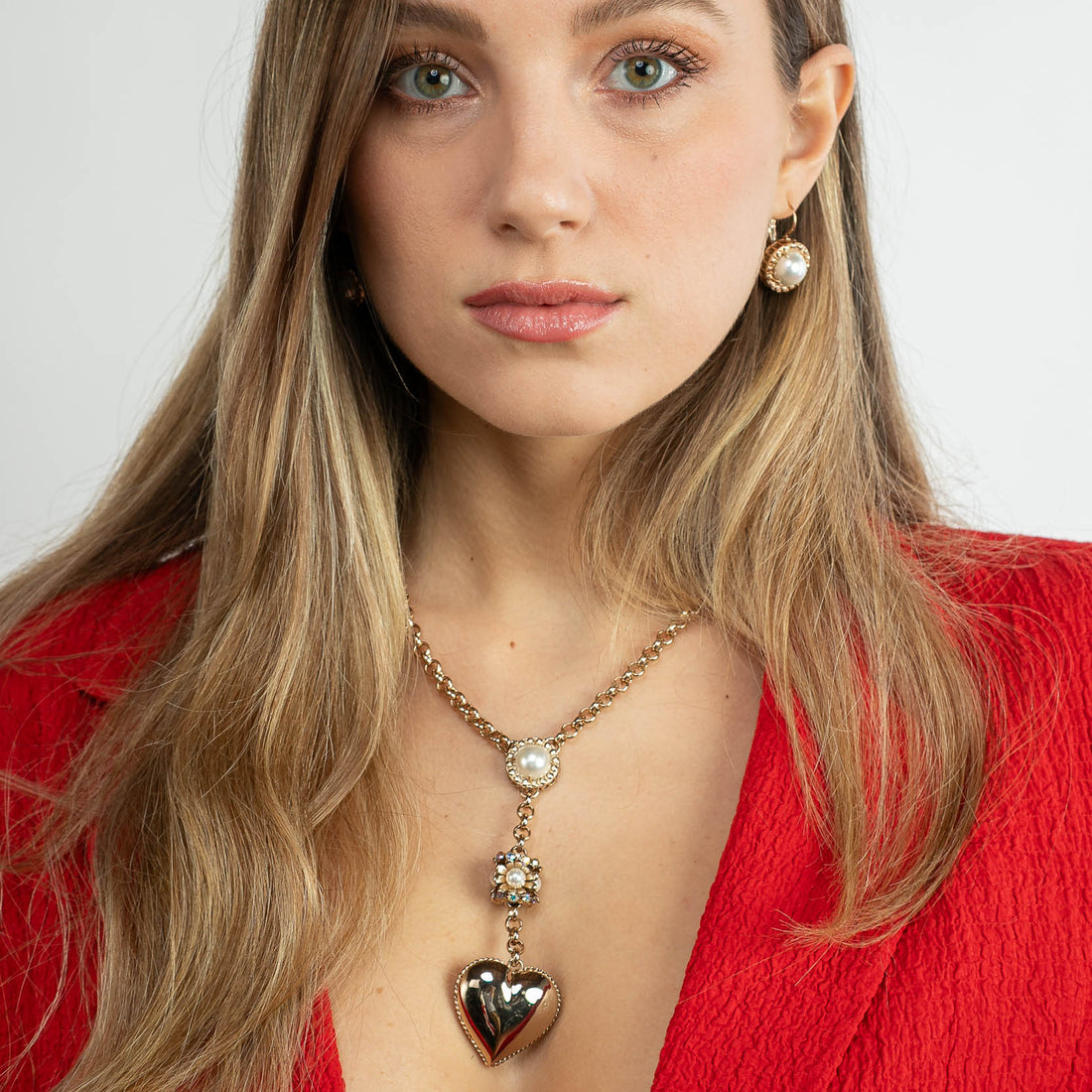 Collana girocollo con pendente a cuore