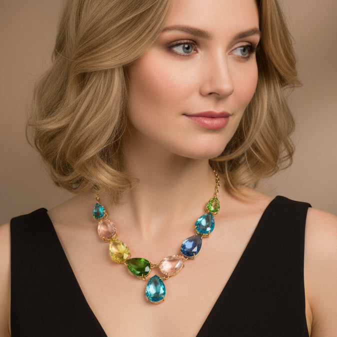 Collana girocollo con gocce di cristallo