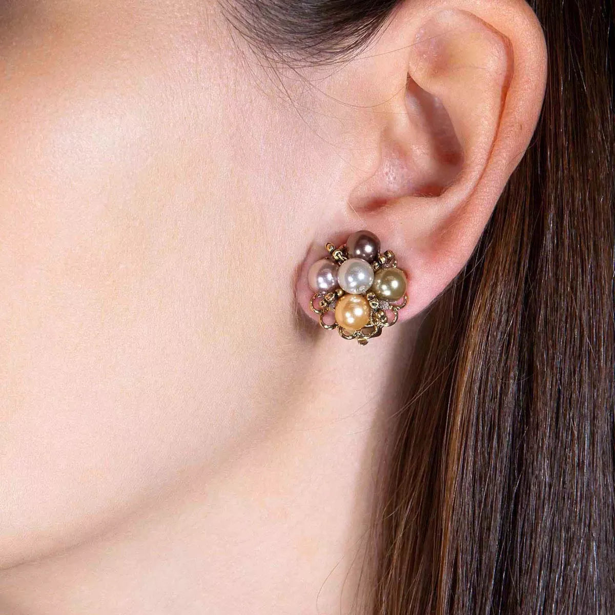 Colorful pearl earrings