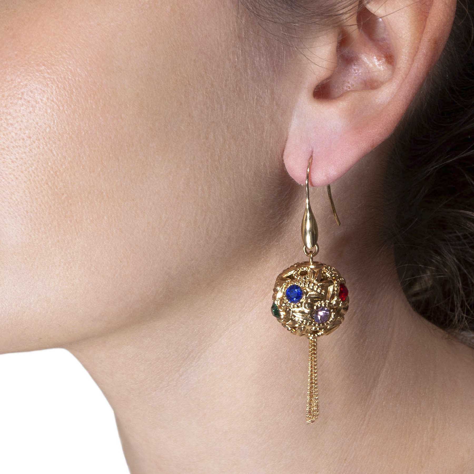 Dangle earrings with light points