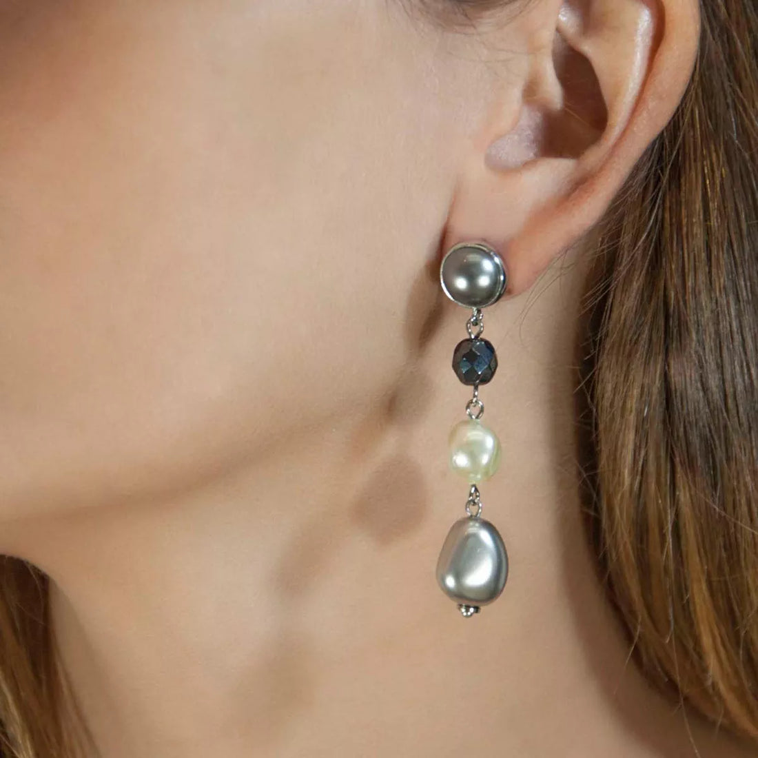 Palladium pearl drop earrings