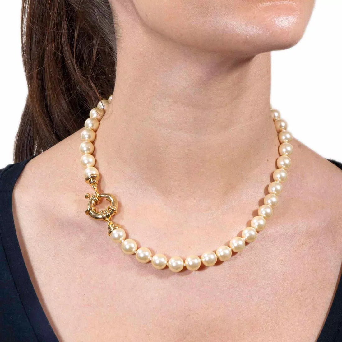 Pearl choker