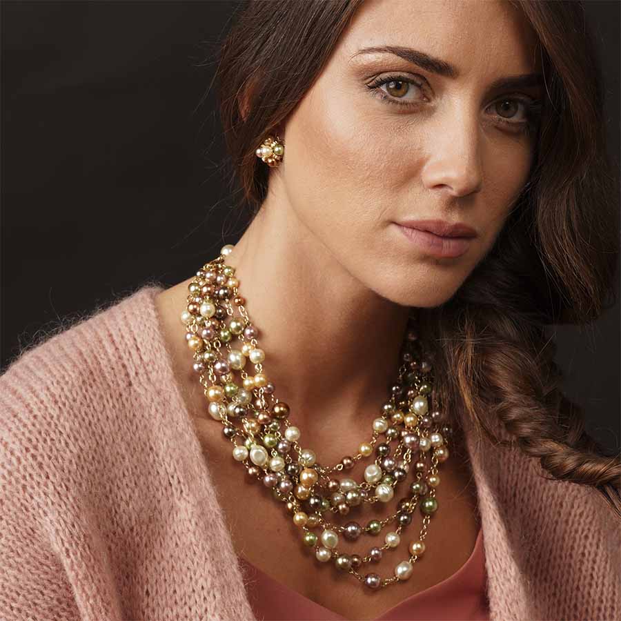 Multi-strand pearl necklace